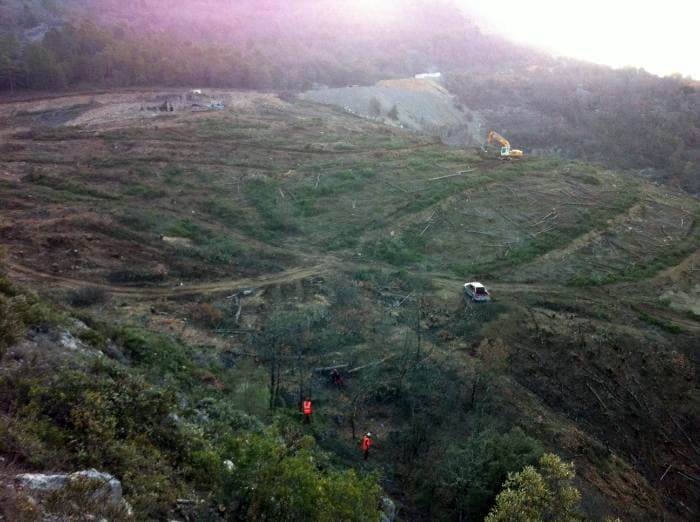 Engins forestiers ADE Services sur le chantier de déboisement de Massoins