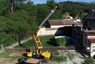 Véhicules et équipements du parc ADE Services mobilisés sur chantier